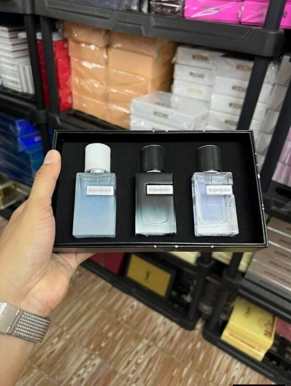 Assorted Luxury Mini Perfume Pallets