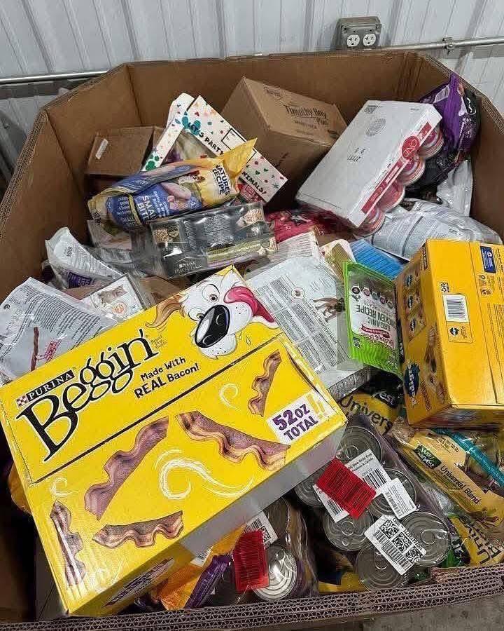 WhatsApp Image 2025-10-23 at 15.55.56 Pet Food Pallets