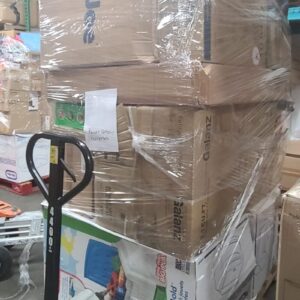 Buy a 572-Piece Mixed Liquidation Lot: Toys, Tech & Baby Gear