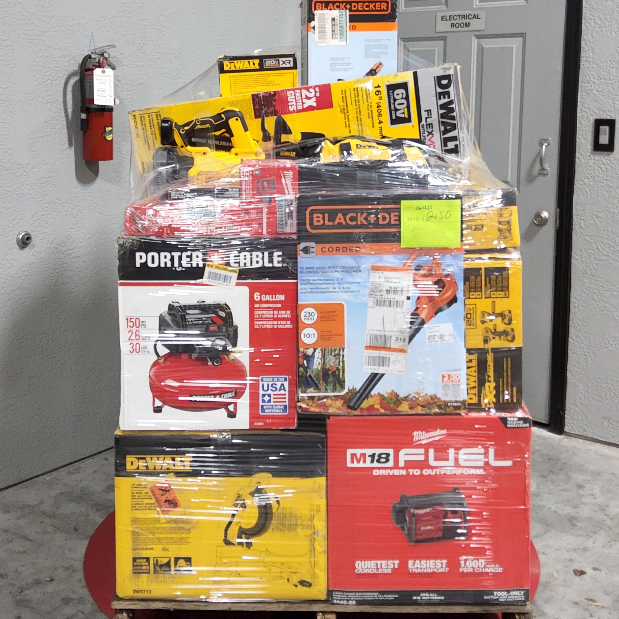 Milwaukee & DeWalt Pallet – Lot 060225