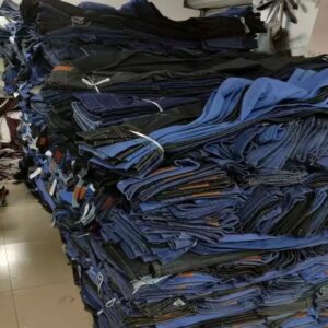 Jeans and Mixed Clothing Pallet