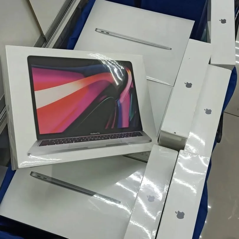 MacBook Pallet (10 Laptops)